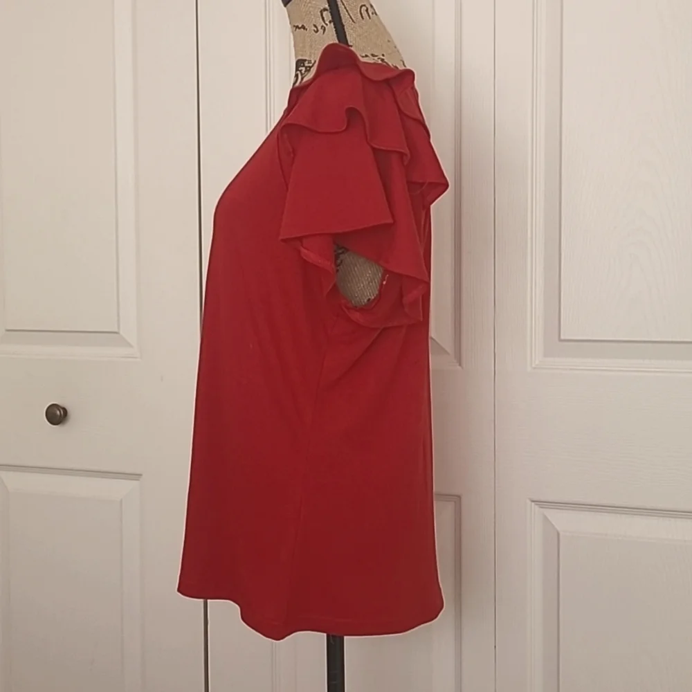 🌹Red Ruffle Sleeve Top - Picture 2 of 4